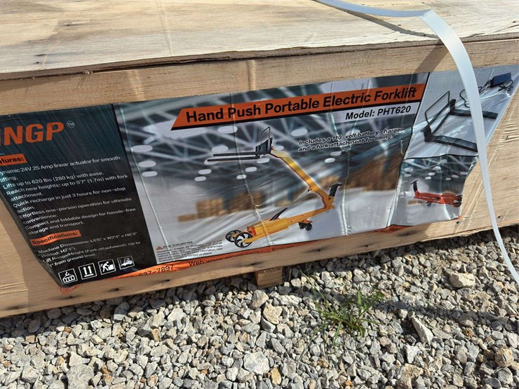 hand-push-portable-electric-forklift-image-2