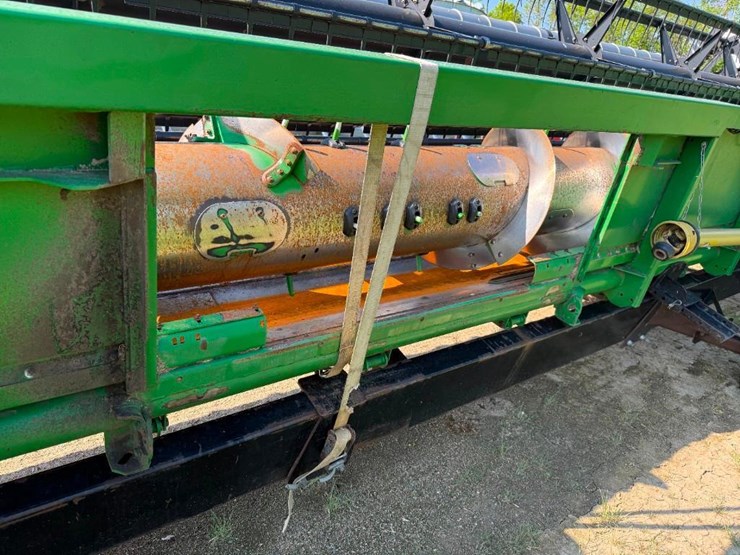 2011-john-deere-635f-image-21
