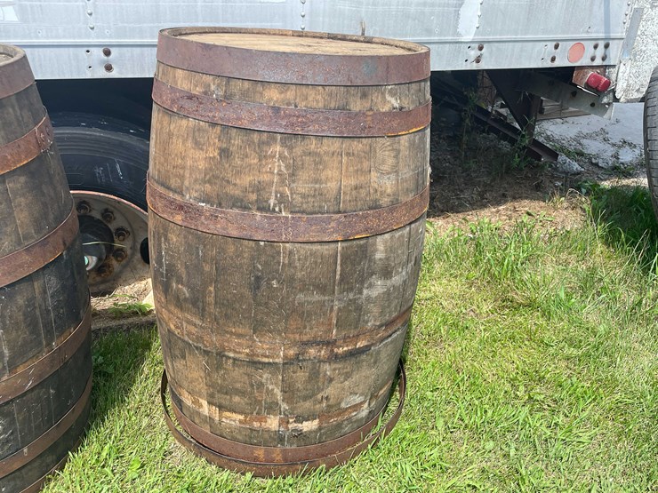 #8597-•-wood-barrel-image-4
