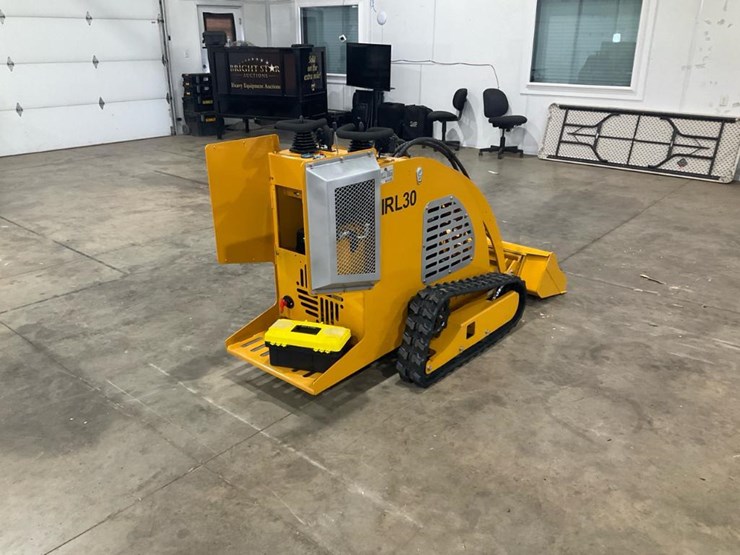 #1000-•-unused-irl30-mini-skid-steer-image-6