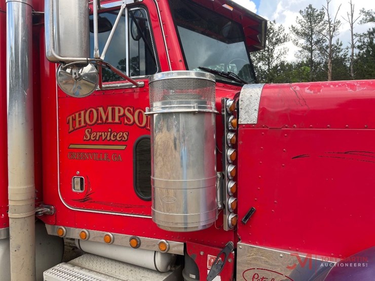 2004-peterbilt-379-image-32