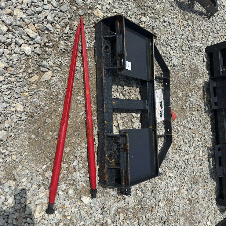 Skid Steer Bale Spear Attachment