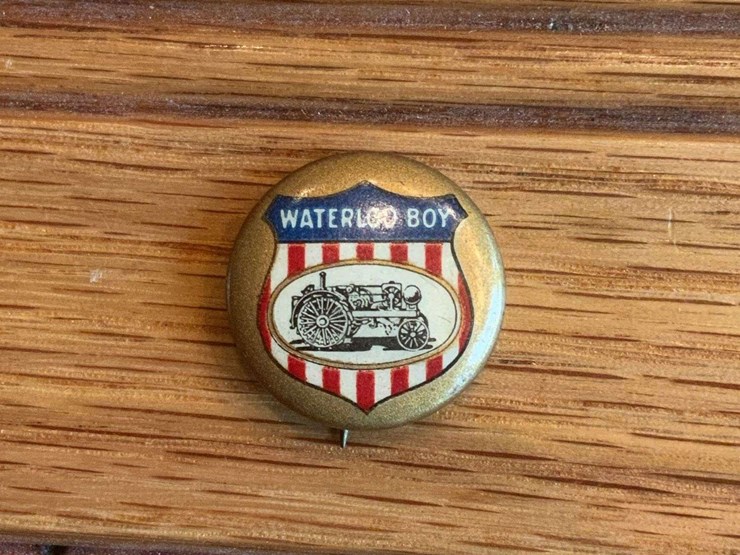 waterloo-boy-tractor-button-image-1