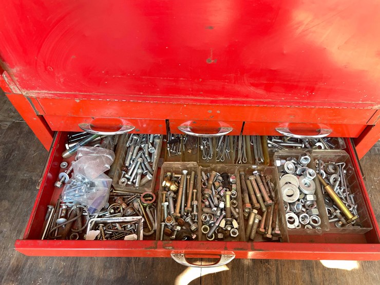 #10799-•-toolbox-and-contents-image-6