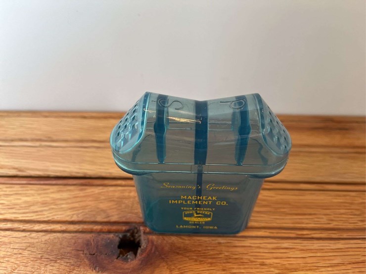 john-deere-s&p-shaker-image-3