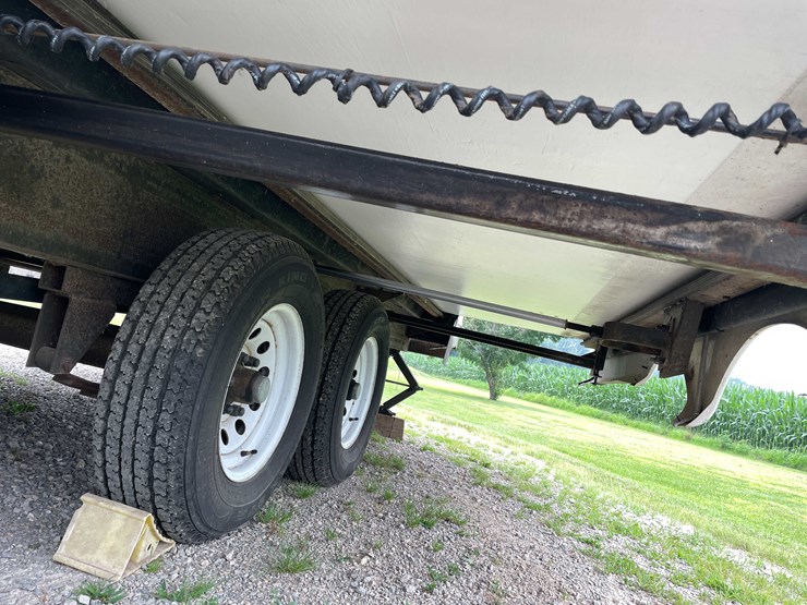 #8570-•-sierra-27'-gooseneck-camper-(has-wi-title)-image-8