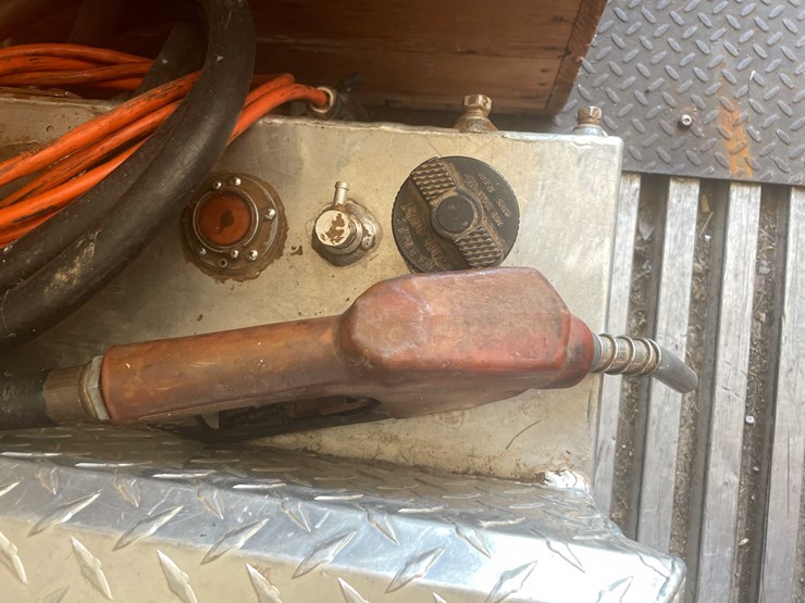 #8577-•-truck-diesel-fuel-tank-(st)-image-6