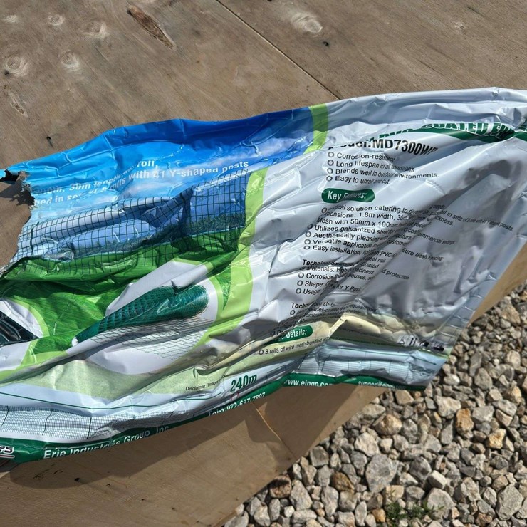 Green PVC-Coated Mesh Fencing
