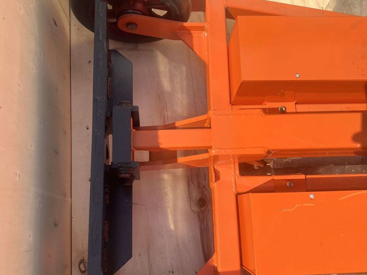 hand-push-portable-electric-forklift-image-5