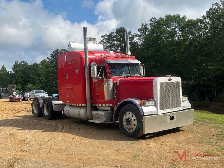 2004-peterbilt-379-image-1