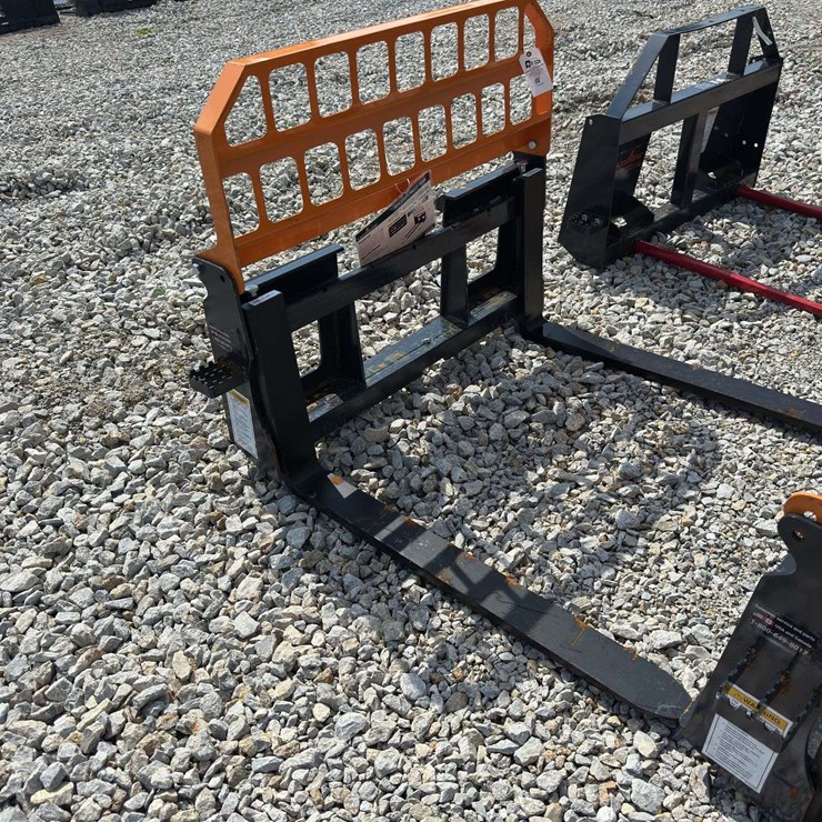 Skid Steer Fork Attachment