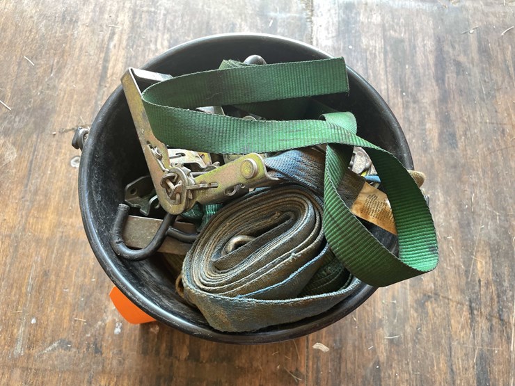 #10797-•-bucket-of-ratchet-straps-image-2