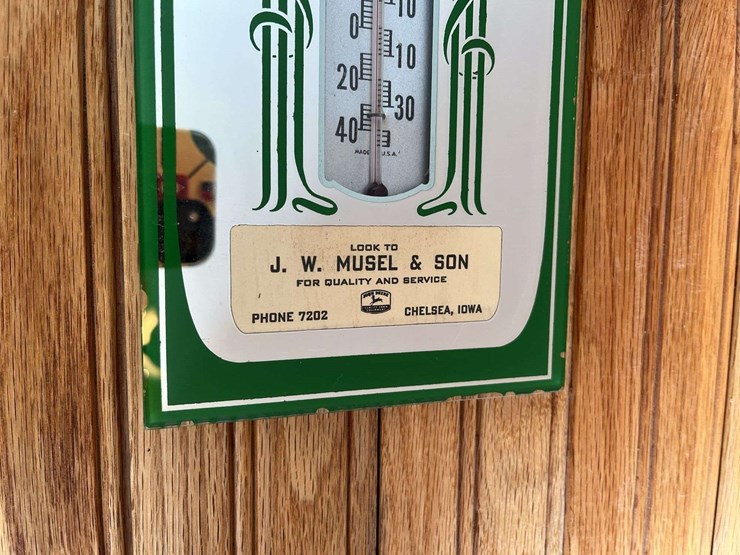 john-deere-mirror-thermometer-image-3