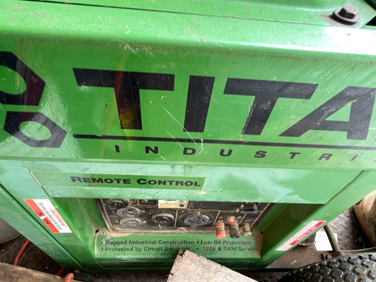 #8576-•-titan-diesel-7500-generator-(st)-image-7