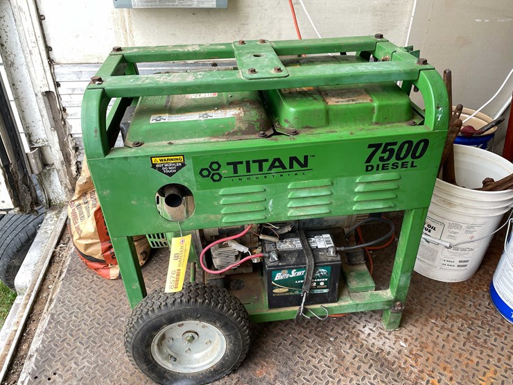 #8576-•-titan-diesel-7500-generator-(st)-image-1