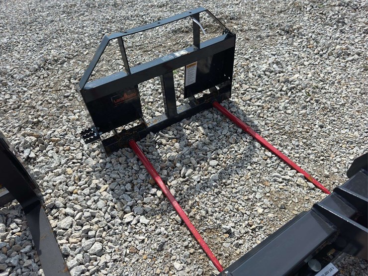 skid-steer-bale-fork-attachment-image-1
