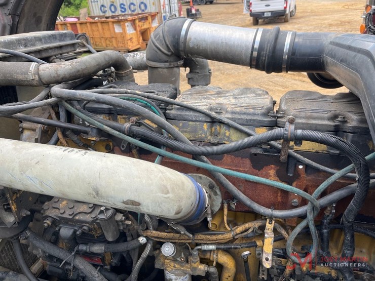 2004-peterbilt-379-image-34