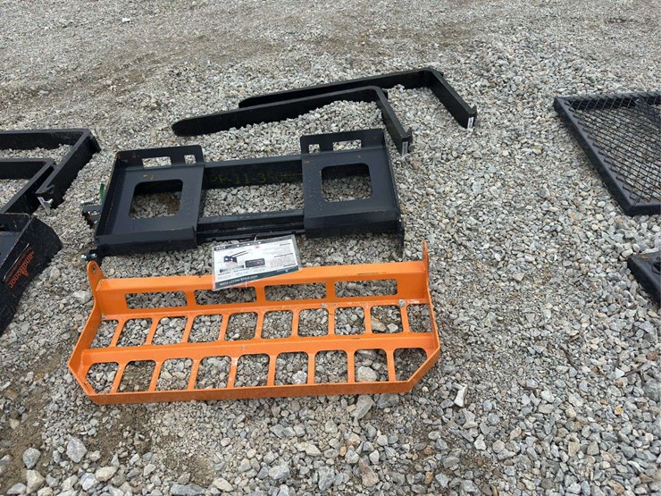 skid-steer-fork-attachment-image-3