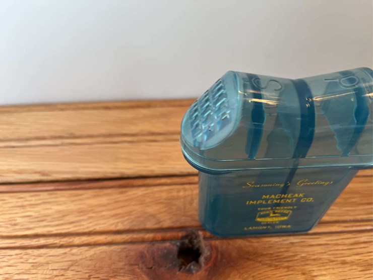 john-deere-s&p-shaker-image-2