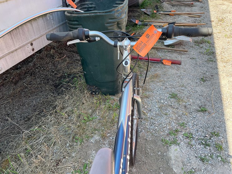 #8594-•-raleigh-bike-image-5