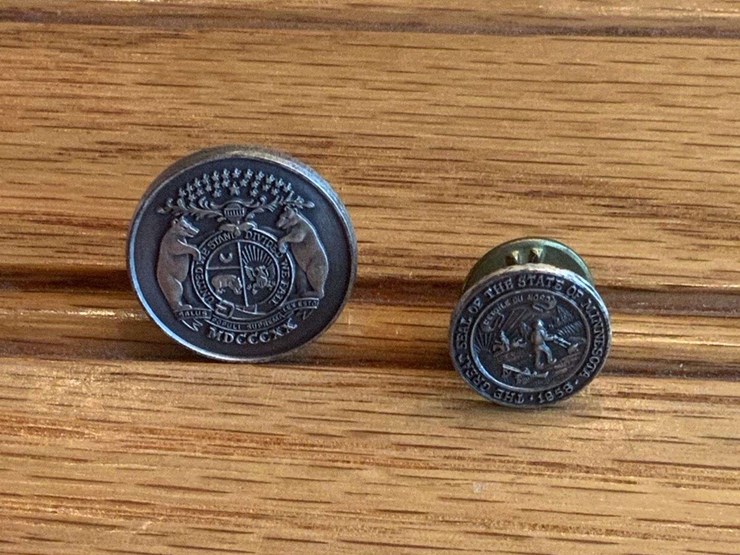 (2)-john-deere-st.-louis-+-minneapolis-pins-image-1