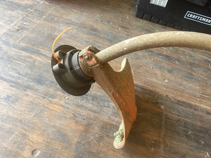 #10788-•-stihl-weed-wacker-image-2
