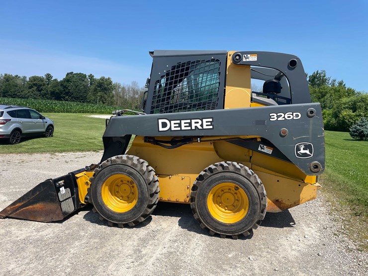 2012-deere-326d-image-9
