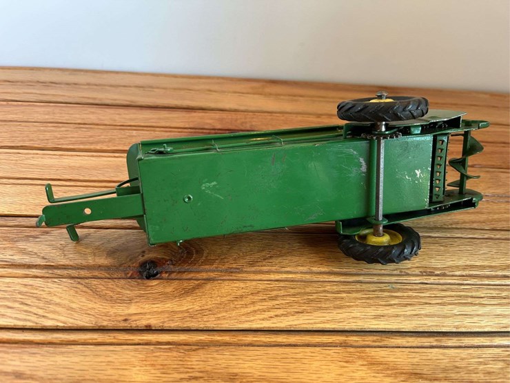 john-deere-16-image-9