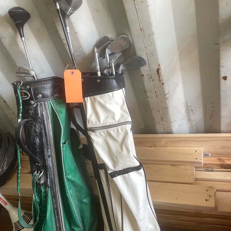 #10787 • Golf Clubs