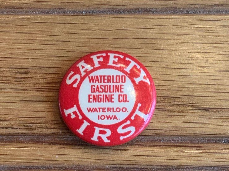 waterloo-gasoline-engine-co.-safety-first-button-image-1