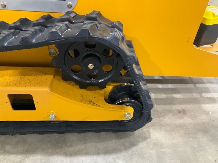 #1003-•-unused-irl30-mini-skid-steer-image-3