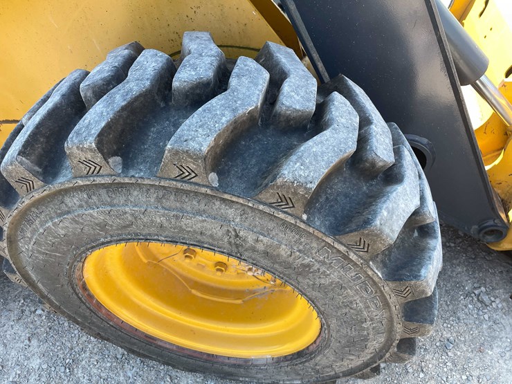 2012-deere-326d-image-13