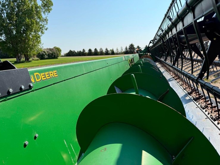 2011-john-deere-635f-image-11