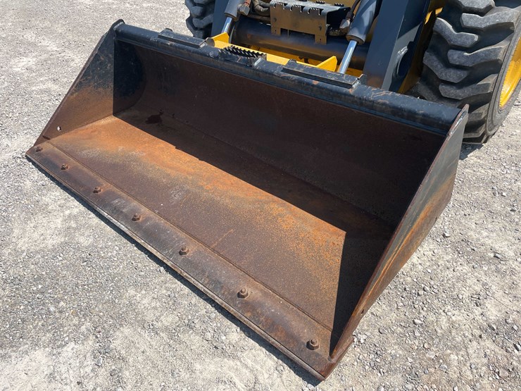 2012-deere-326d-image-19