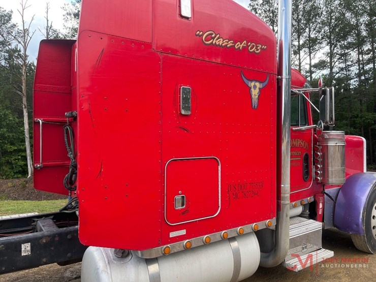 2004-peterbilt-379-image-30