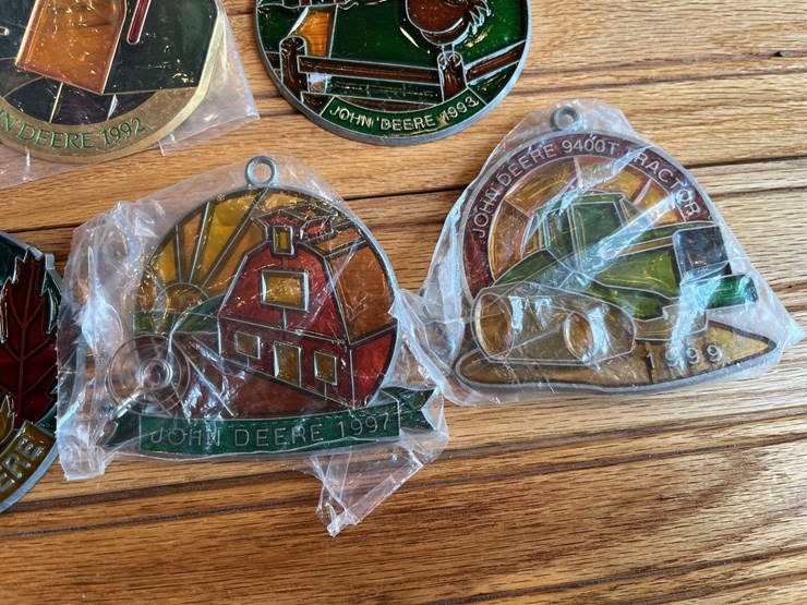 (9)-john-deere-sun-catchers-image-6