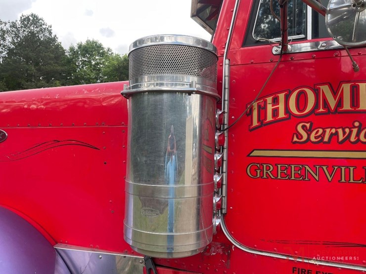 2004-peterbilt-379-image-20