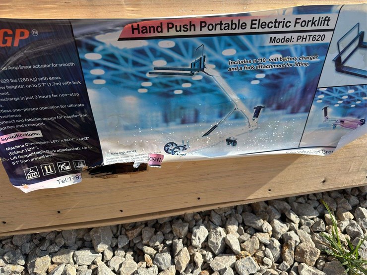 hand-push-portable-electric-forklift-image-2
