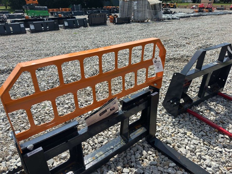 skid-steer-fork-attachment-image-2