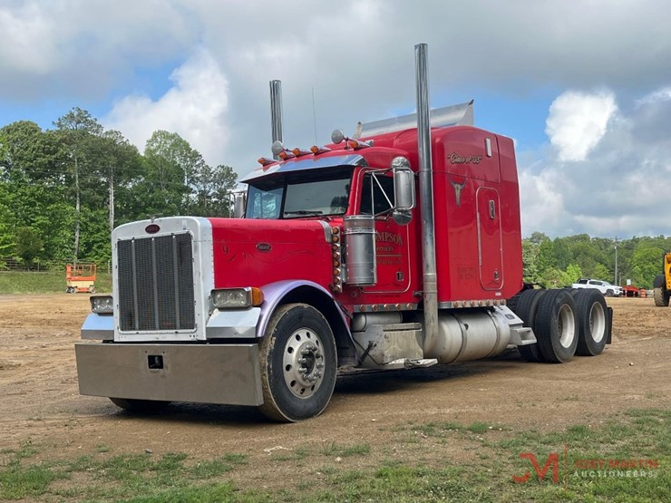 2004-peterbilt-379-image-4