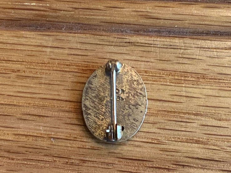(2)-john-deere-30-year-service-pins-image-3