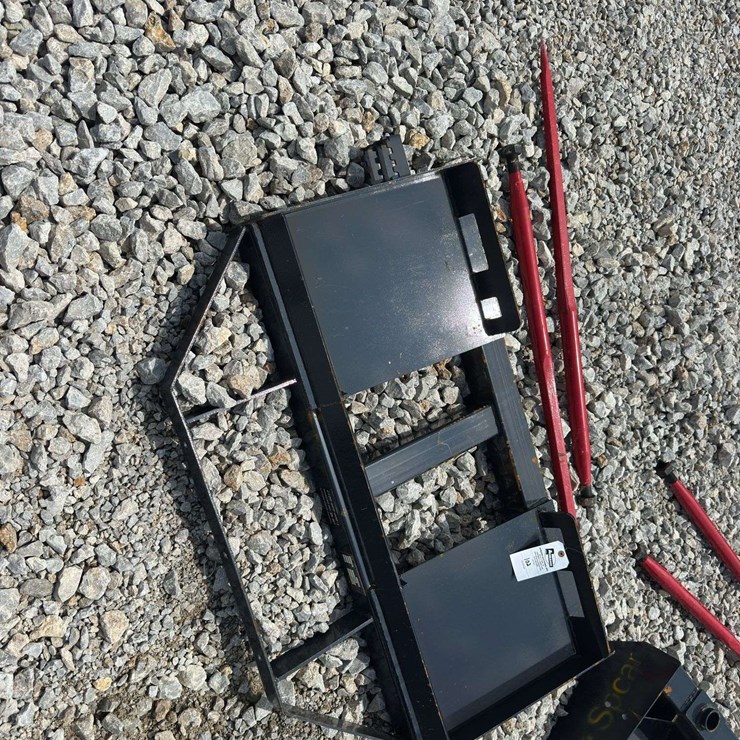Skid Steer Bale Spear Attachment