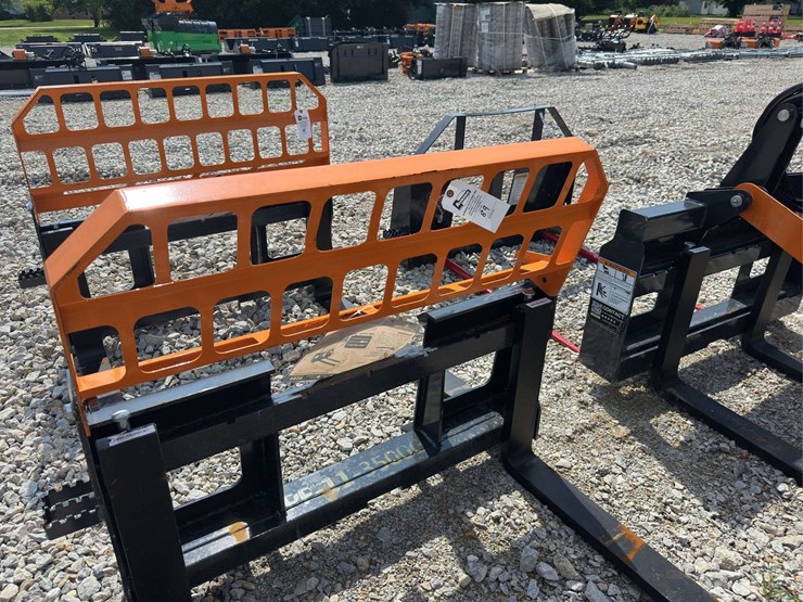 skid-steer-fork-attachment-image-2
