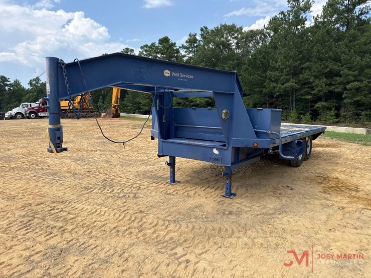 2017-cen-tex-gooseneck-trailer-image-5