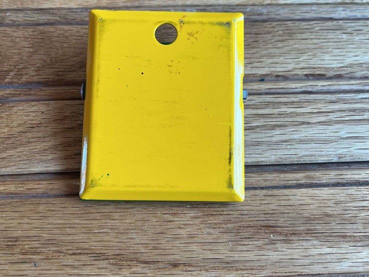 john-deere-metal-clip-image-3