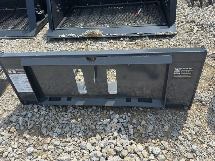 skid-steer-x-treme-manure-fork-attachment-image-4