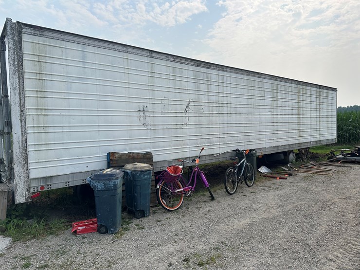 #8575-•-great-dane-trailers-semi-trailer-image-2