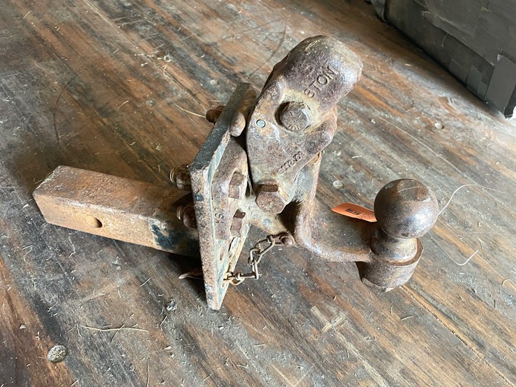 #10791-•-pintle-hitch-image-7