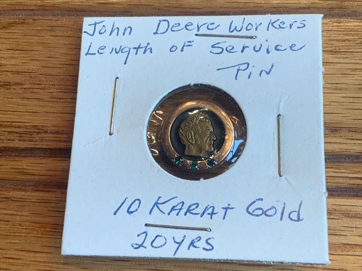 john-deere-25-year-service-pin-image-1