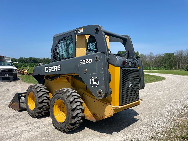 2012-deere-326d-image-8
